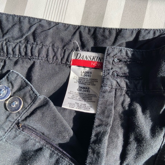 Vintage y2k Danskin Black and White Track Capri Pants π₯ - Picture 4 of 4